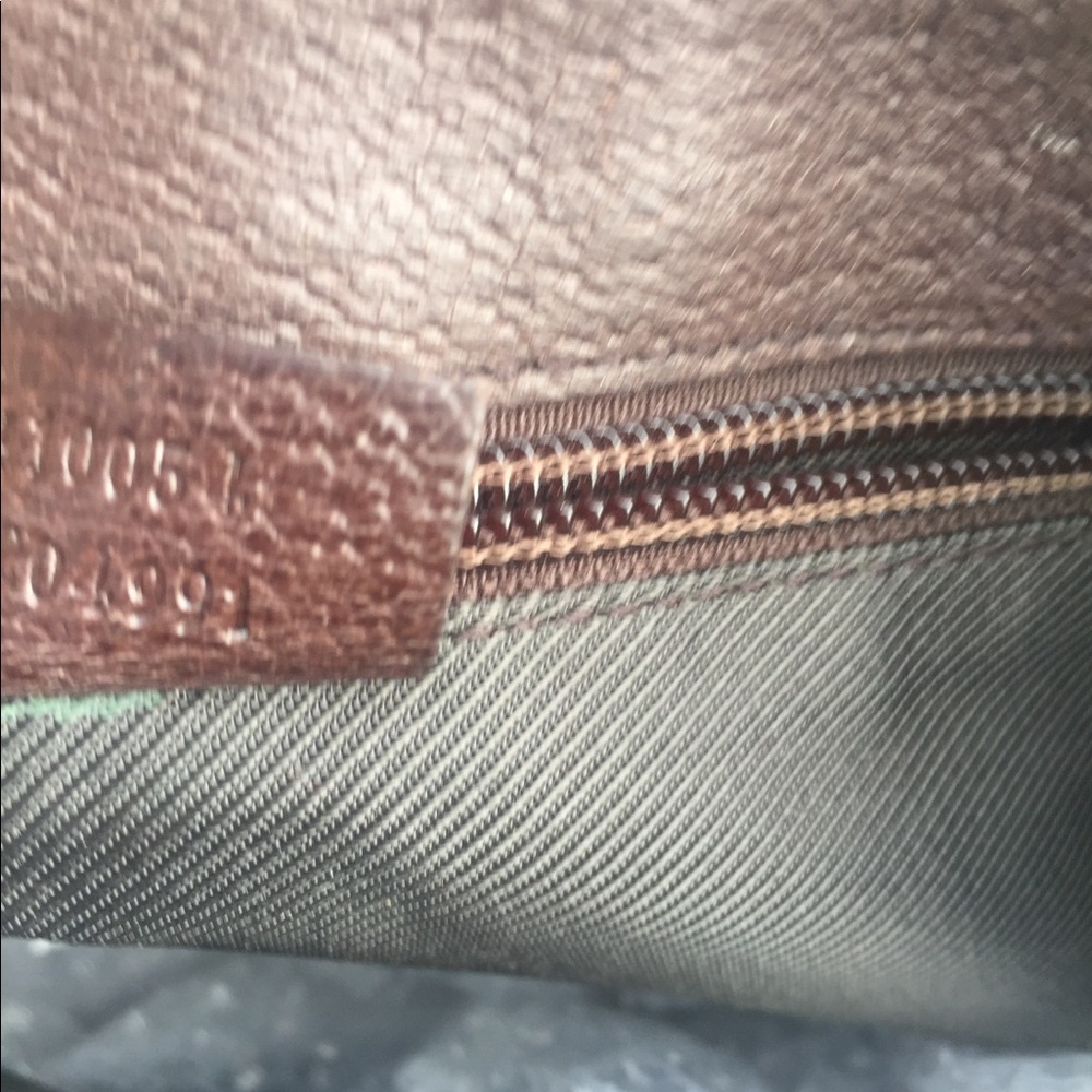 Authentic Gucci GG Monogram canvas Crossbody - Picture 7 of 8